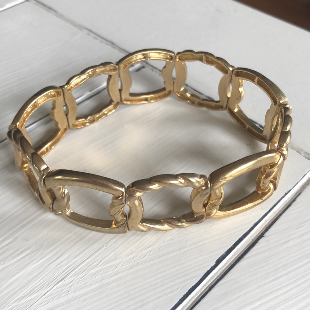 * 4 for $25* Gold Colored Loop Bracelet